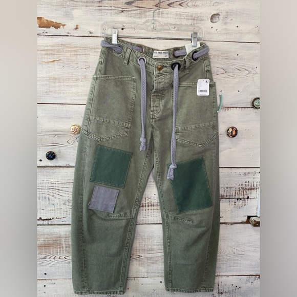 We The Free Moxie Pull-On Barrel Jeans - Picture 1 of 3